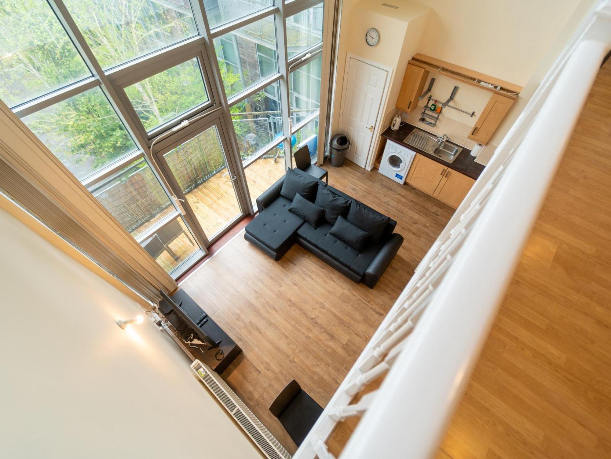 Luxury 2 Bed Apartment - Near Heathrow, Legoland, Windsor Слау Екстериор снимка