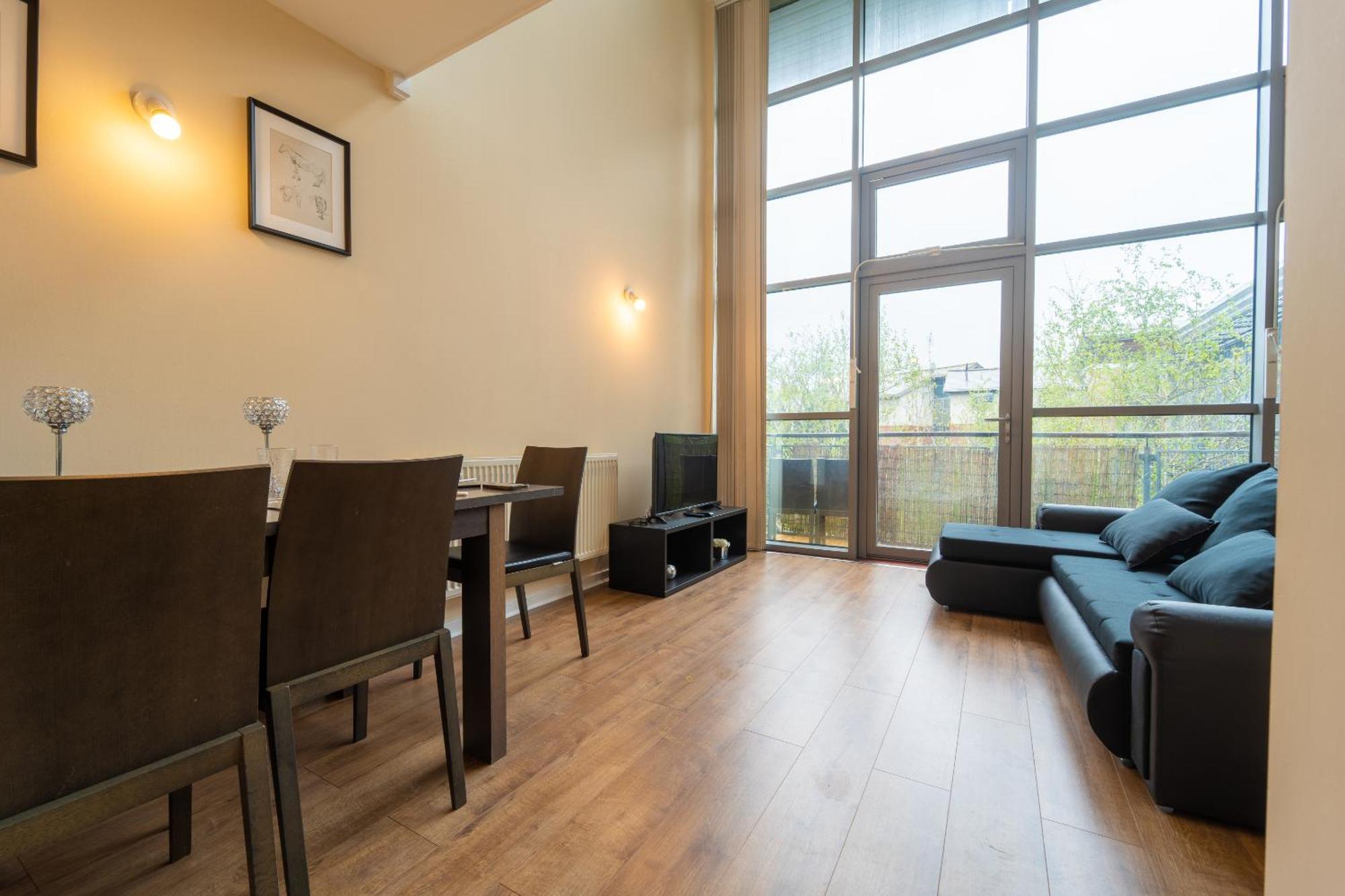 Luxury 2 Bed Apartment - Near Heathrow, Legoland, Windsor Слау Екстериор снимка